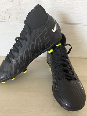 Nike Mercurial Superfly 9 Club MG DJ5959-001 Soccer Cleats Youth Size 3.5 Black